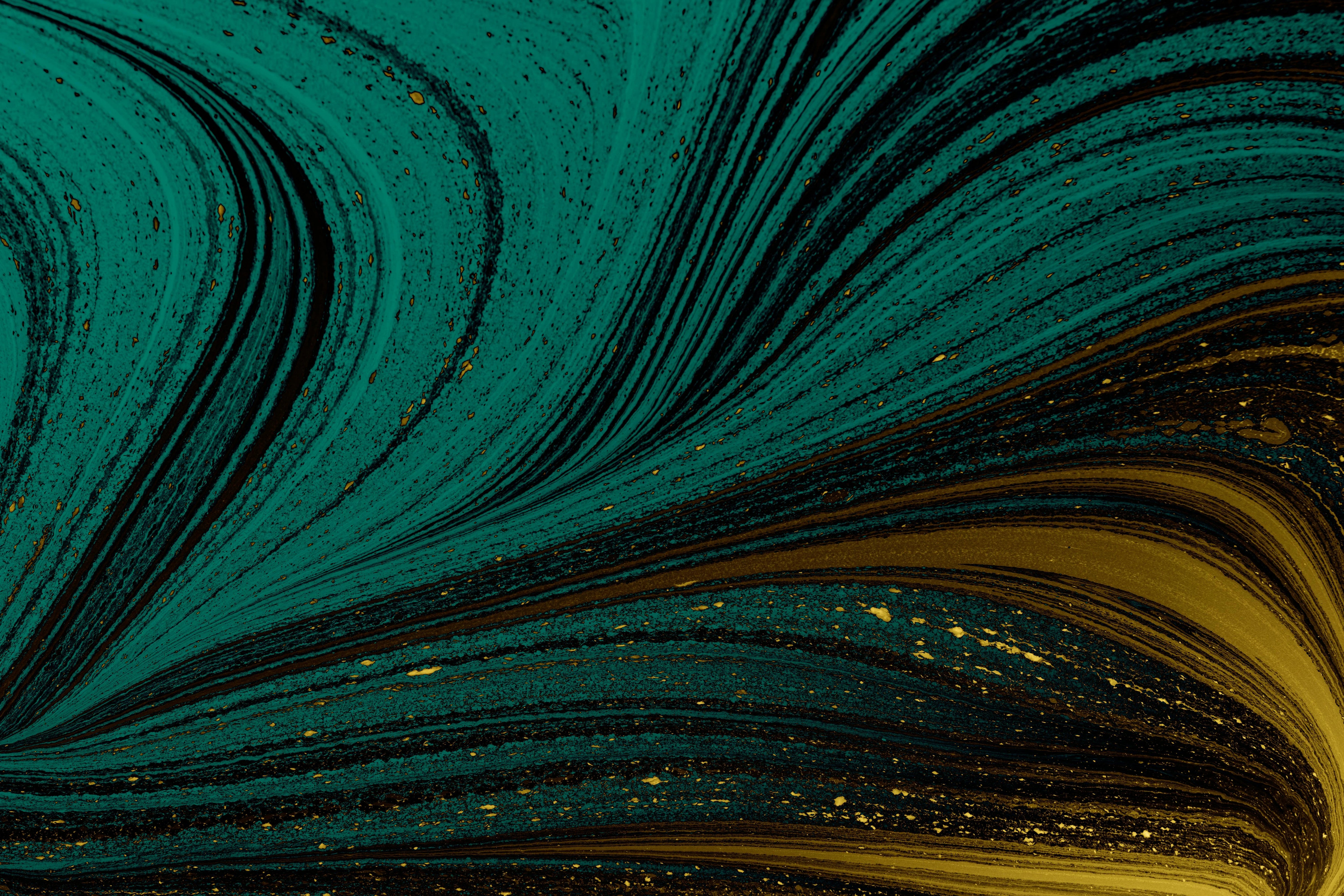 ♧ LUCKY IN GOLD ♧