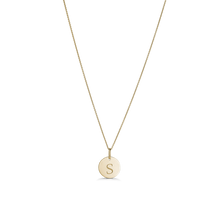 Load image into Gallery viewer, Elegant necklace in 14K yellow gold, featuring a 13mm engraved disc with the option to choose an initial, complemented by a seamless integrated loop bail, on a 16&quot; 1.2mm cable chain, exemplifying Italian craftsmanship.

