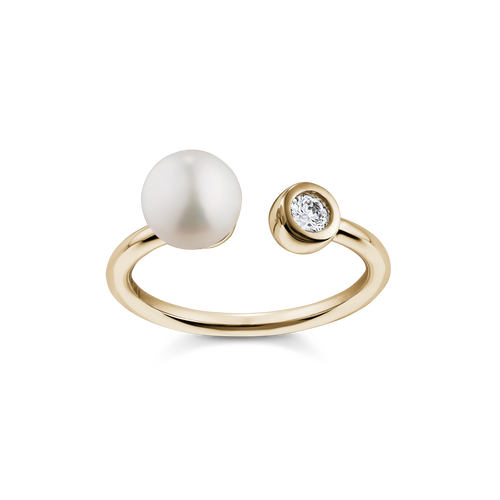 Elegant ring in 14K yellow gold, handcrafted by Ex Aurum in Montreal, featuring a 6.5-6.75mm round white pearl and a 0.09ct round brilliant diamond in a bezel setting, symbolizing purity and unity.