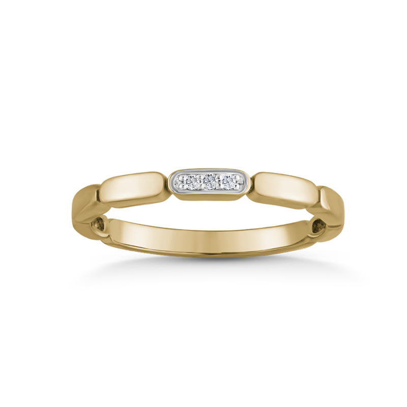 Elegant ring in 14K yellow gold, weighing approximately 1.8gr, featuring a distinctive design with elongated rounded rectangles and a three-diamond pavé center.