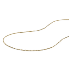 Charger l&#39;image dans la galerie, Elegant 20-inch 18K yellow gold cable chain necklace, Italian-made, with a 1.3mm width and diamond-cut detailing, offering a sophisticated longer look perfect for layering.
