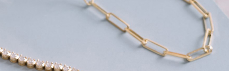 Stylish necklace in 14K yellow gold, weighing 13.3 grams, with an 18-inch adjustable length. It features polished, bold links that embody modern Italian luxury, ideal for solo wear or layering with other pieces.